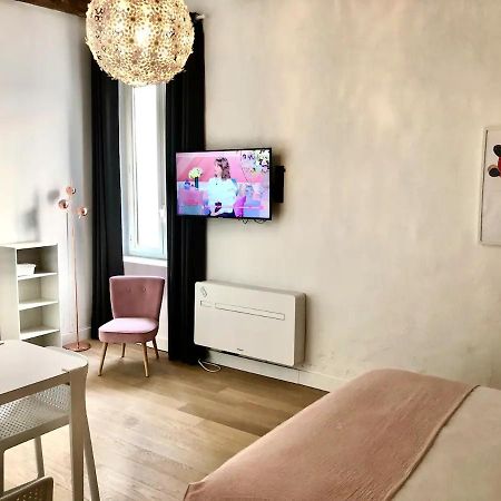 Design Suite Vieux Port Appartement Tout Equipe Climatise Marseille Luaran gambar